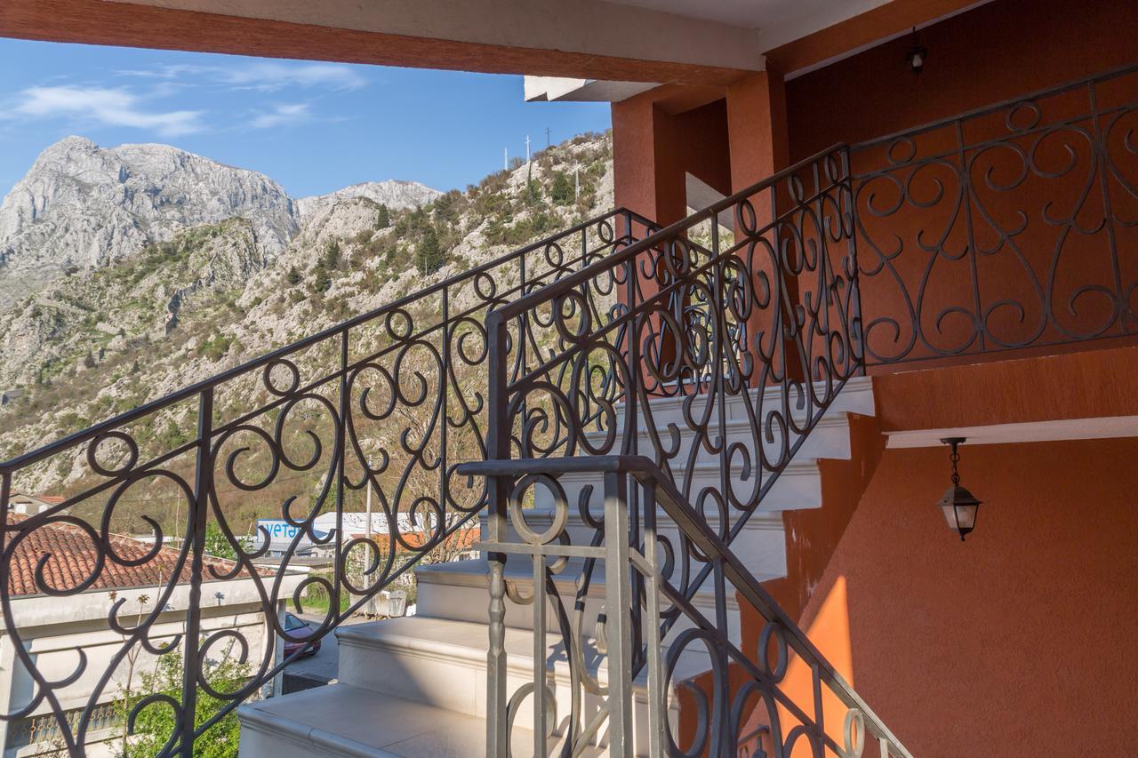Apartment Damjan Kotor Exterior photo